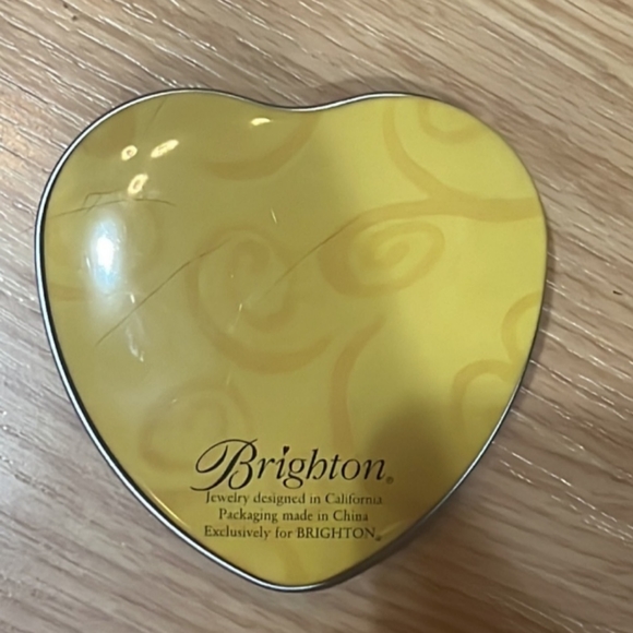 BRIGHTON TIN medium size HEART SHAPE - Picture 4 of 6